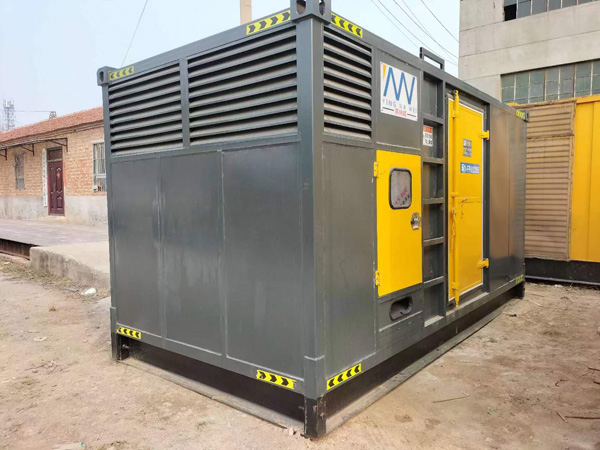 君山进行柴油发电机组电瓶性能测试时，有哪些注意事项？