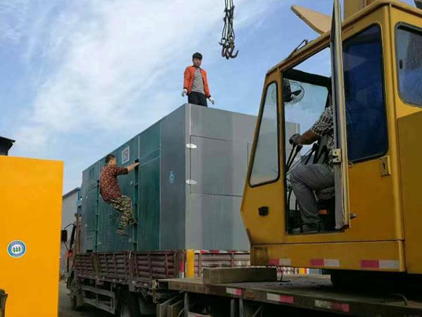 君山更换水冷式机油散热器密封件的操作流程是怎样的？