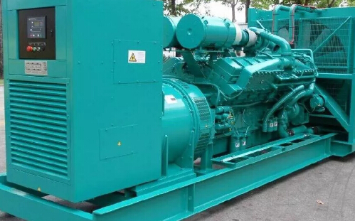 君山柴油发电机组冬季使用中需要注意哪些事项？